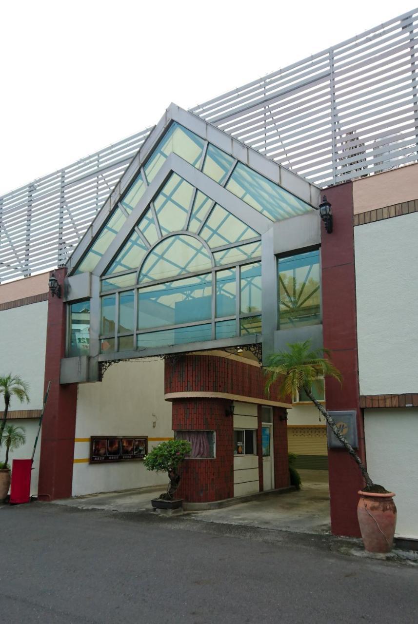 Park Motel Chiayi Exterior foto